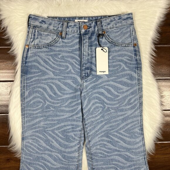 Wrangler Women's Size 28 Tiger Print Wanderer 622 High Rise Flare Denim‎ Jeans - Picture 2 of 11